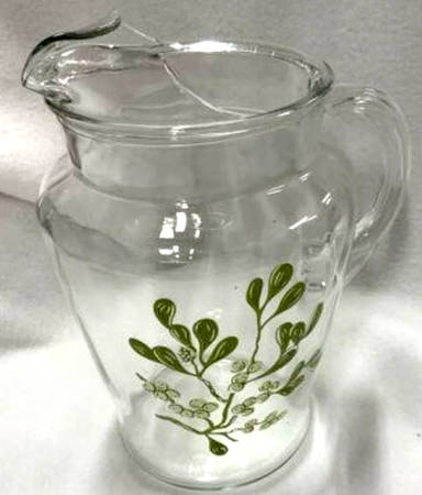 Mistletoe Glassware Pitcher