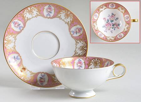1915 Footed Cup & Saucer Set