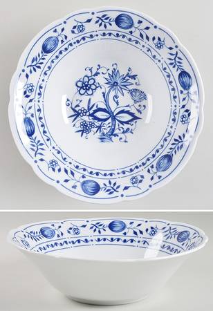 Blue Onion 9" Round Vegetable Bowl