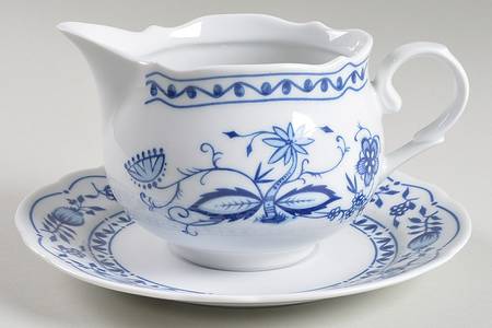 Blue Onion Gravy Boat & Underplate