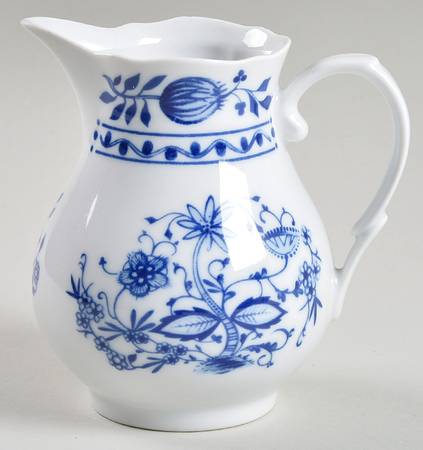 Blue Onion Creamer