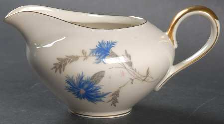 0100 (Smooth) Creamer by KPM