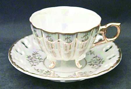 KUD2 Footed Demitasse Cup & Saucer Set