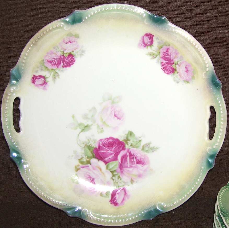KOE77 Handled Cake Plate
