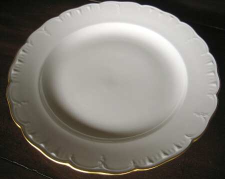 KPM249 Dinner Plate