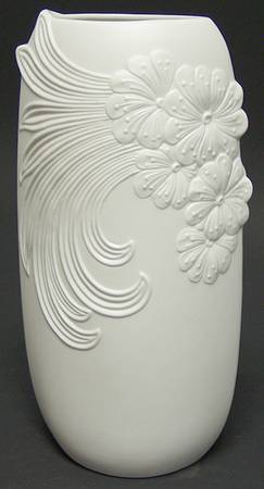 739 9" Vase
