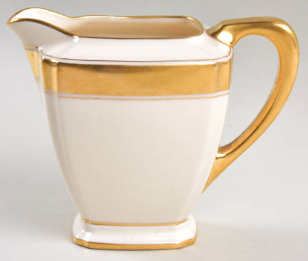 86 1-2 Creamer