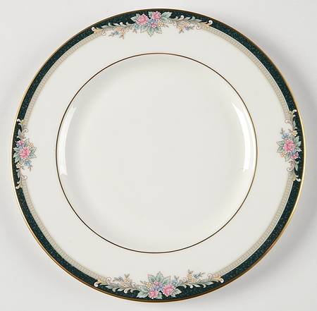 Alyssa Salad Plate