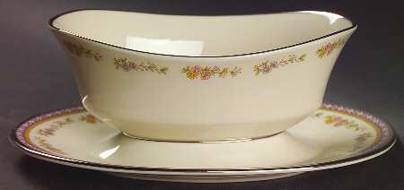 Amethyst Gravy Boat with Attached Underplate