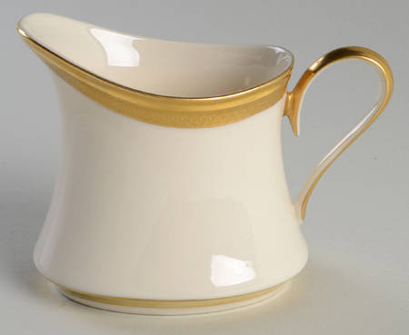 Aristocrat Creamer