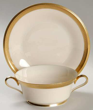 Aristocrat Footed Cream Soup & Dessert Plate/Saucer Set