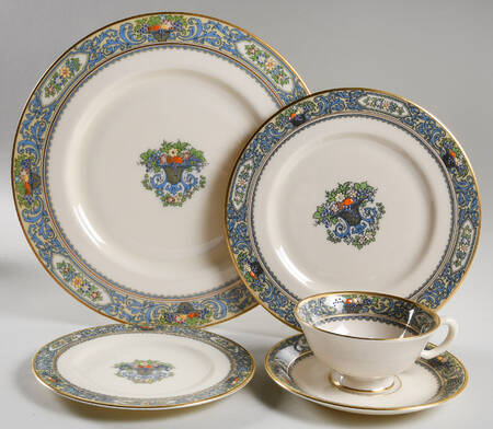 Autumn (Newer, Gold Backstamp) 5 Piece Place Setting