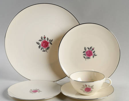 Ballad 40 Piece Estate Set