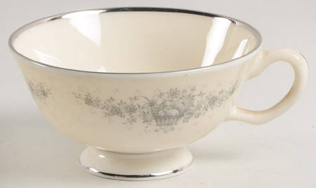 Beacon Hill (Older) Footed Cup