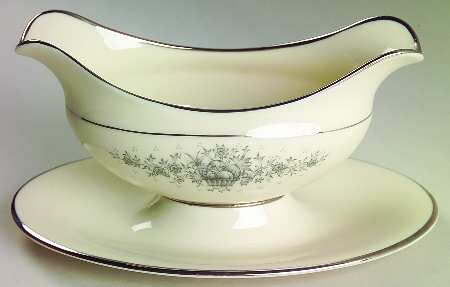 Beacon Hill (Older) Gravy Boat with Attached Underplate