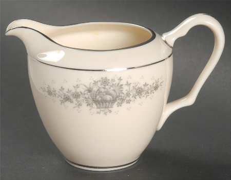 Beacon Hill (Older) Creamer