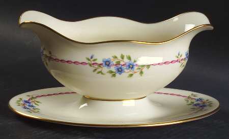 Belvidere Gravy Boat with Attached Underplate