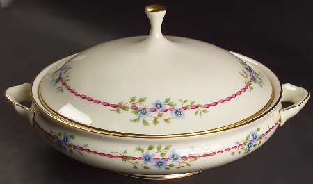 Belvidere Round Covered Vegetable
