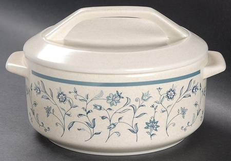 Blue Breeze 1.25 Qt Round Covered Casserole