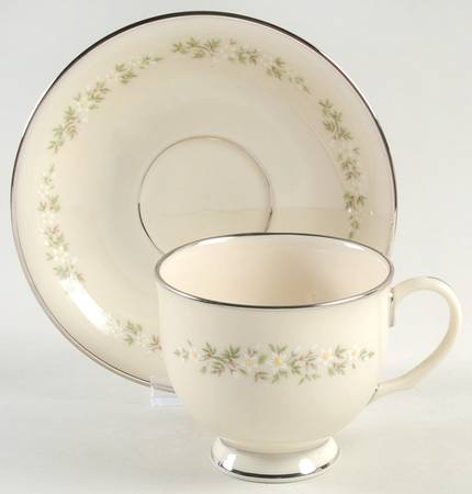 Brookdale Footed Cup & Saucer Set