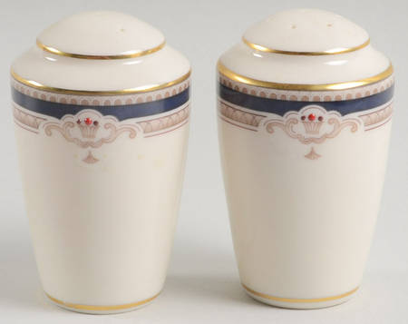 Buchanan Salt & Pepper Set