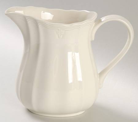 Casual Elegance 16 Oz Pitcher