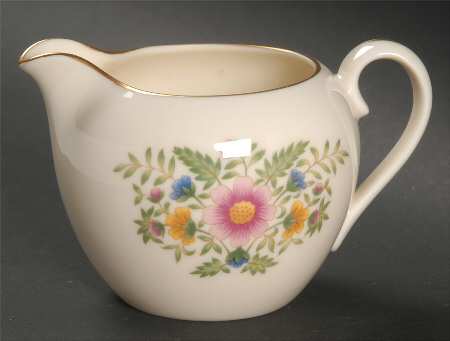 Cascade Creamer