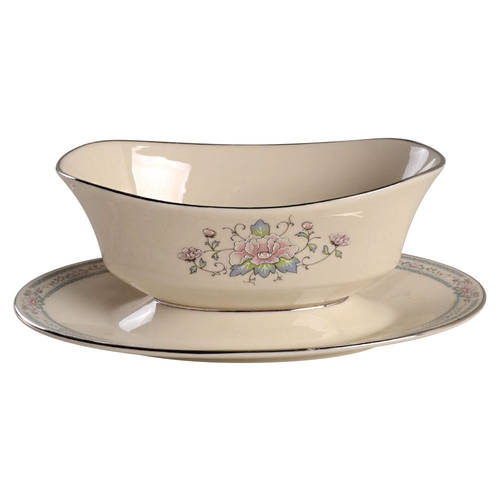 Charleston Gravy Boat with Attached Underplate
