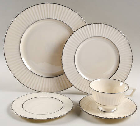 Colonnade Platinum 5 Piece Place Setting
