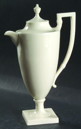 Colonial White Chocolate Pot & Lid