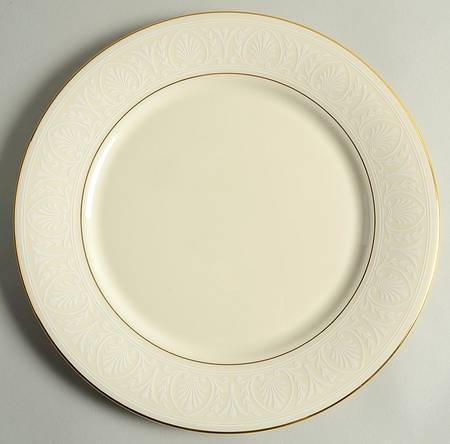 Courtyard Gold Millennium Dinner Plate