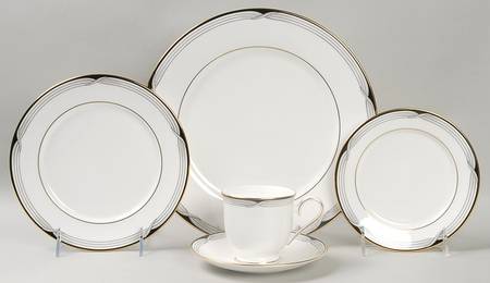 Erica (USA Backstamp) 5 Piece Place Setting