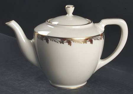 Essex Maroon (Smooth) Shape 1961 Teapot & Lid