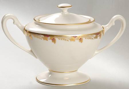 Essex Maroon (Smooth) Shape 743 Sugar Bowl & Lid