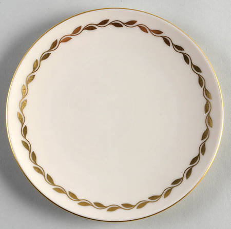 Golden Wreath Dessert Plate/Cream Soup Saucer for Flat Bowl