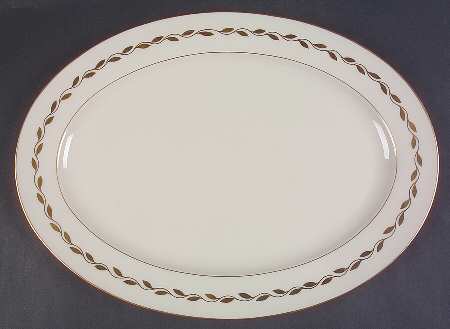 Golden Wreath 15" Oval Serving Platter
