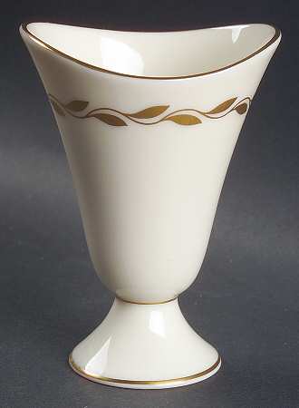 Golden Wreath Cigarette Holder