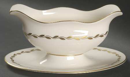 Golden Wreath Gravy Boat with Attached Underplate