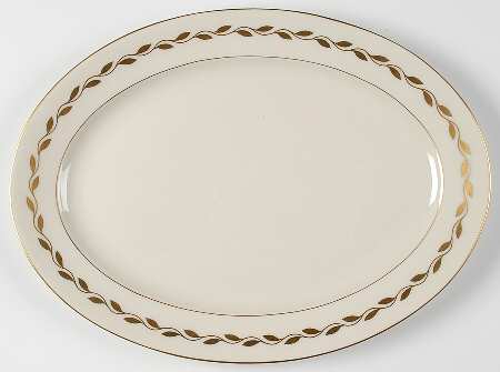 Golden Wreath 13" Oval Serving Platter