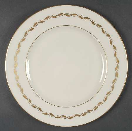 Golden Wreath Luncheon Plate
