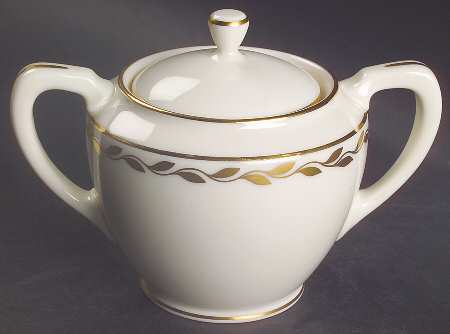 Golden Wreath Shape 1962 Sugar Bowl & Lid