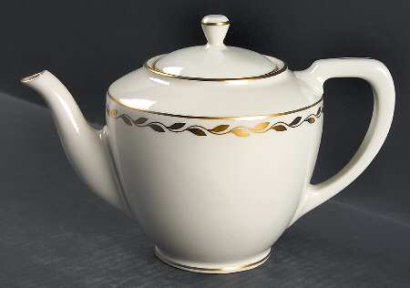 Golden Wreath Shape 1961 Teapot & Lid