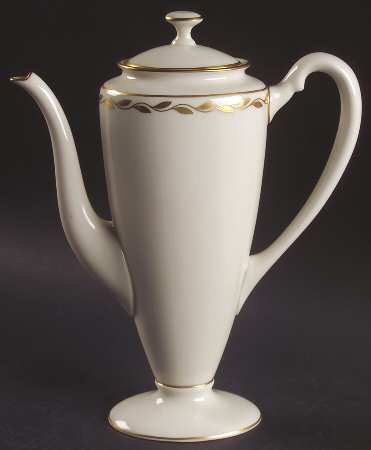 Golden Wreath Shape 741 Coffee Pot & Lid