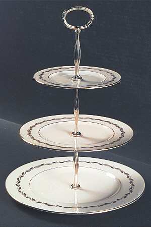 Golden Wreath 13 7/8"-14 1/4" 3-Tiered Serving Tray(DP,SP,BB) HC