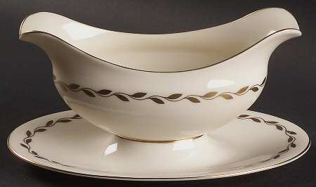 Golden Wreath Gravy Boat with Attached Underplate