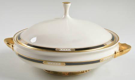 Hancock Round Covered Vegetable