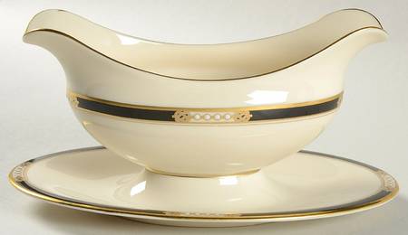Hancock Gravy Boat with Attached Underplate
