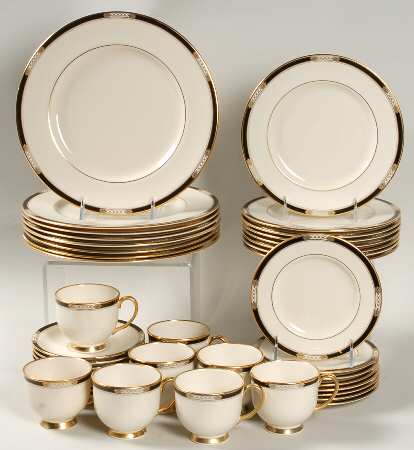 Hancock 40 Piece Set