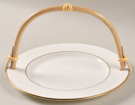Hannah Gold 5 3/8"-5 5/8" Bamboo Handled Serving Plate  HC