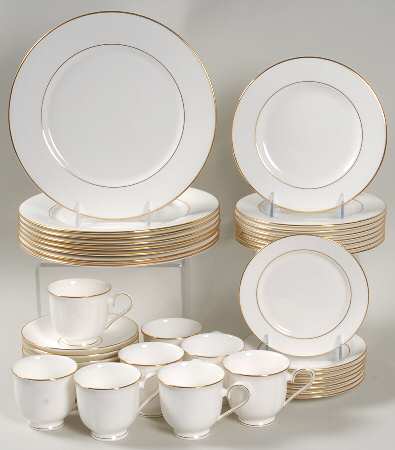 Hannah Gold 40 Piece Set